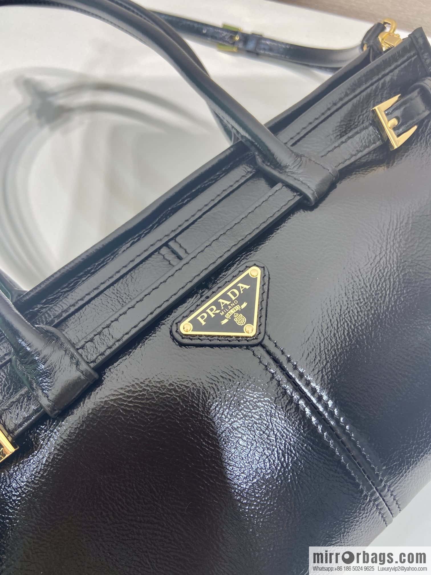 PRADA 🎉 LusSo lf 🎉 1BA426