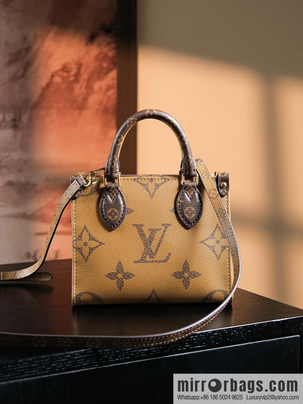 LV M46839 OnTheGo BB