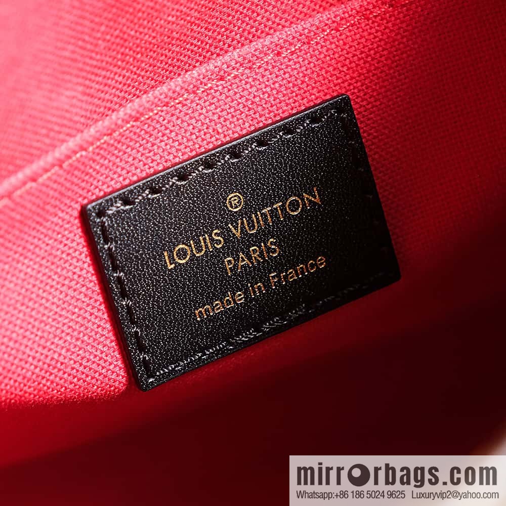 LV M46839 OnTheGo BB