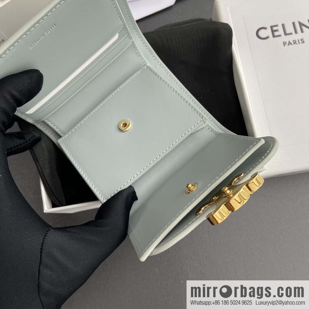 CELINE TRIOMPHE shiny cow leather wallet 10D782CQH.04LU783