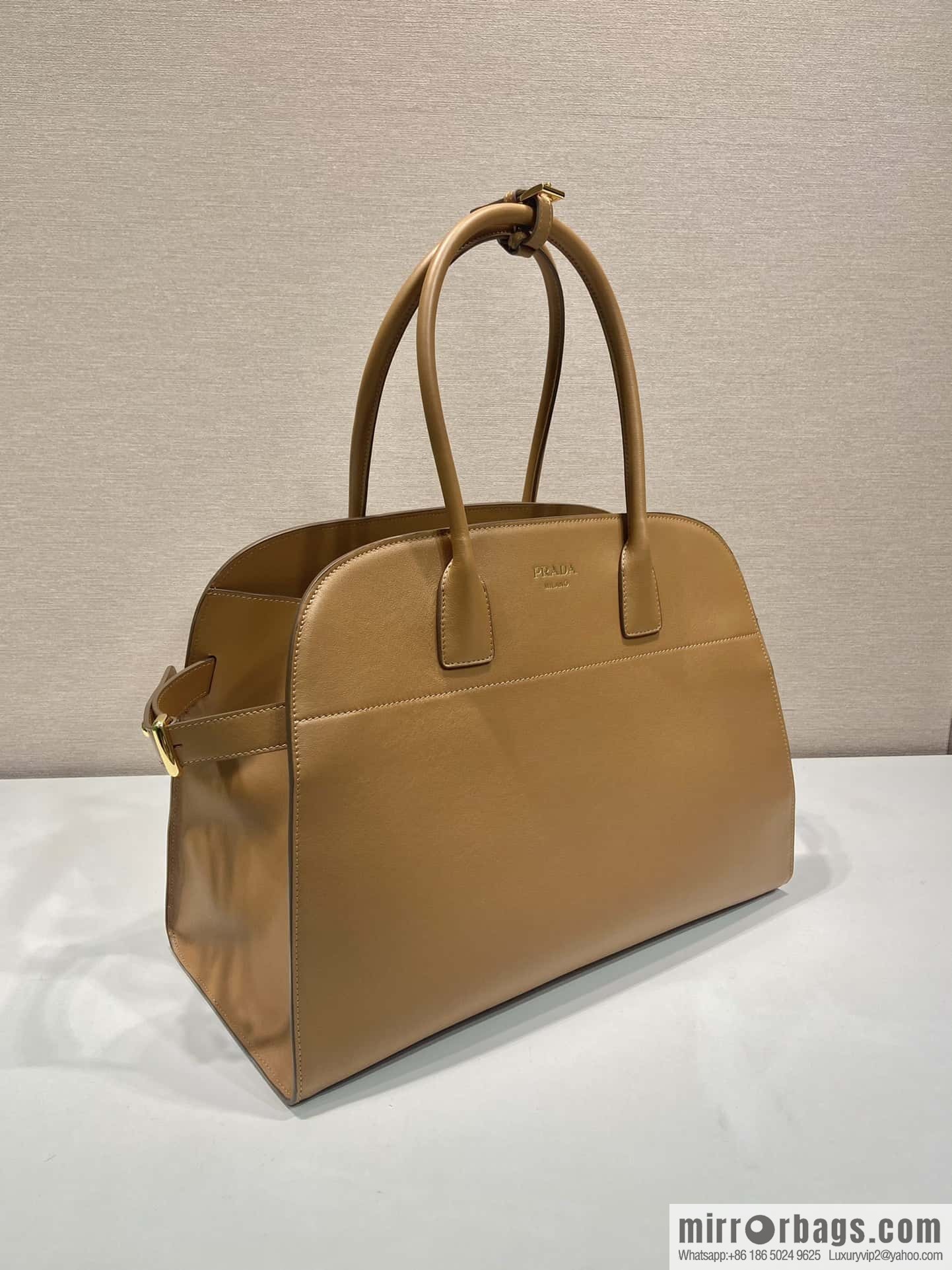PRADA 🎉 new tote bag 🎉 1BG508
