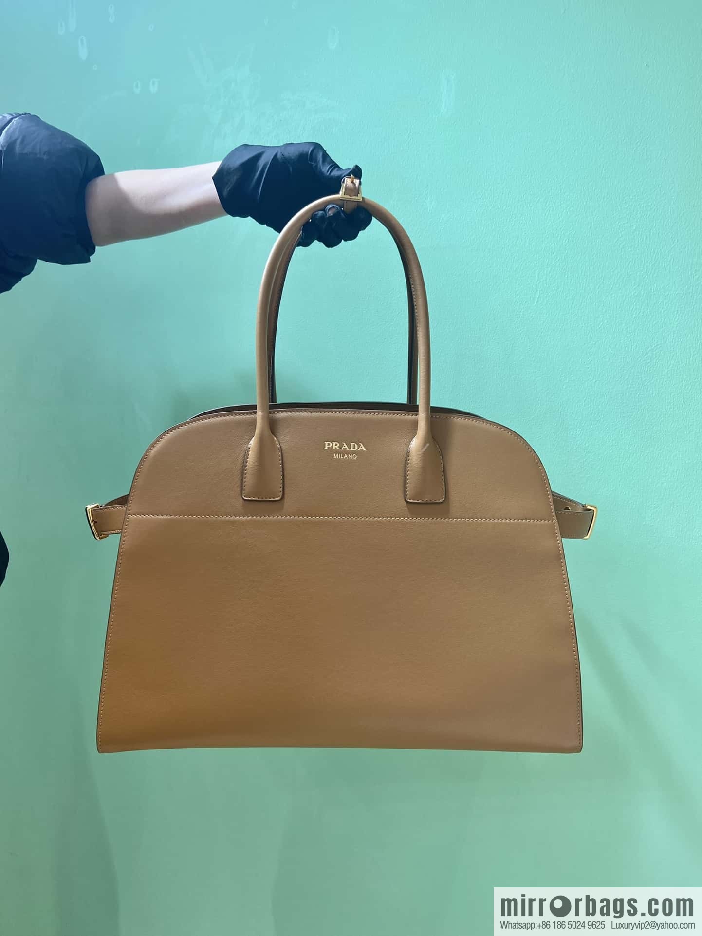 PRADA 🎉 new tote bag 🎉 1BG508