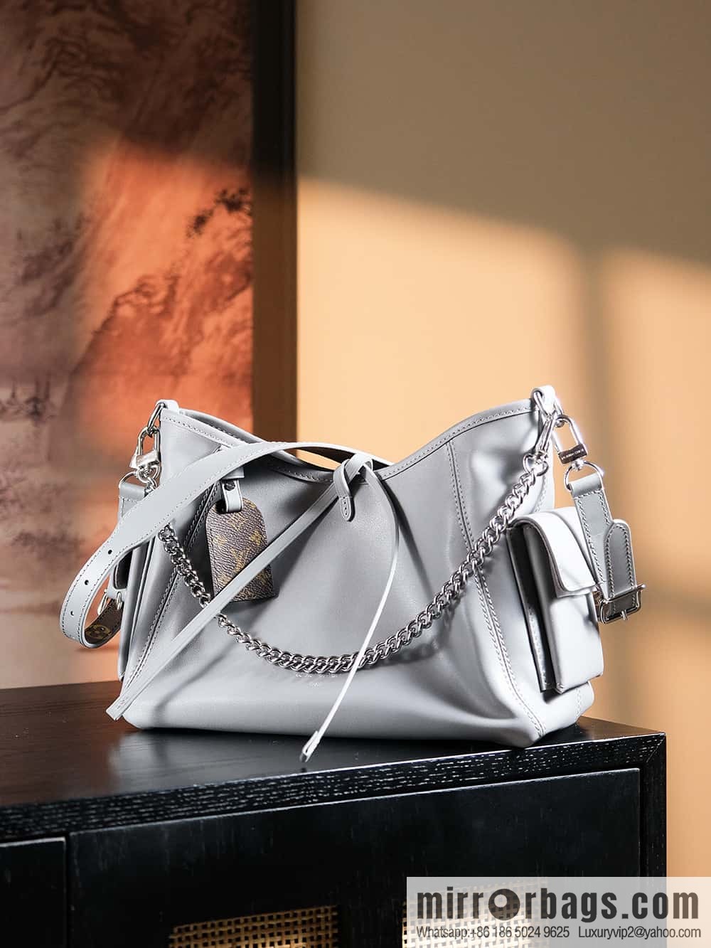 LV M12579 CarryAll Cargo PM