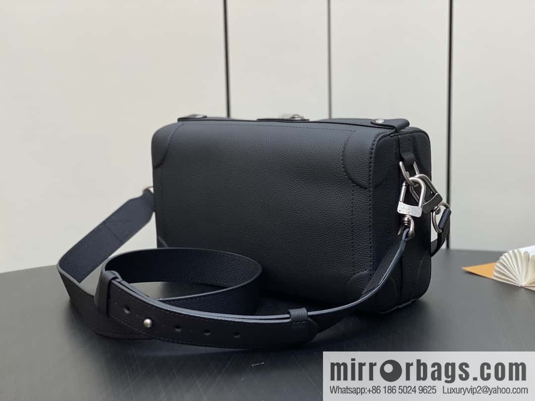 [Boutique‑grade] M11615 black full leather men's bag mailman bag series SOUL SIDE TRUNK EAST WEST mailman handbag