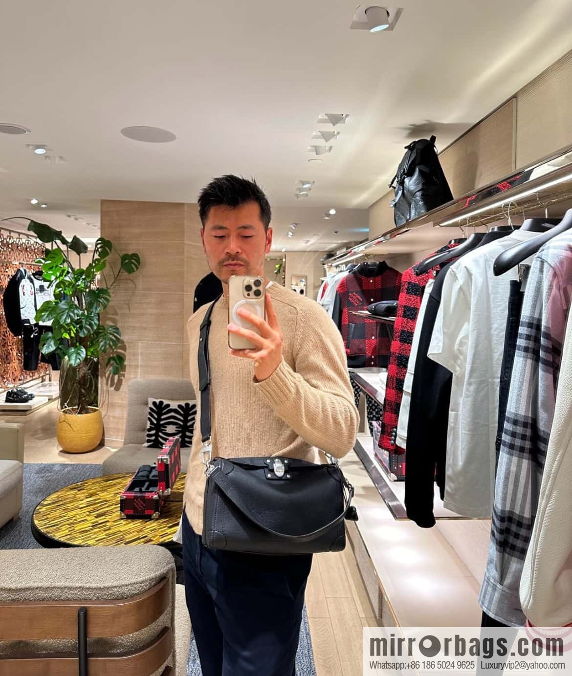 [Boutique‑grade] M11615 black full leather men's bag mailman bag series SOUL SIDE TRUNK EAST WEST mailman handbag