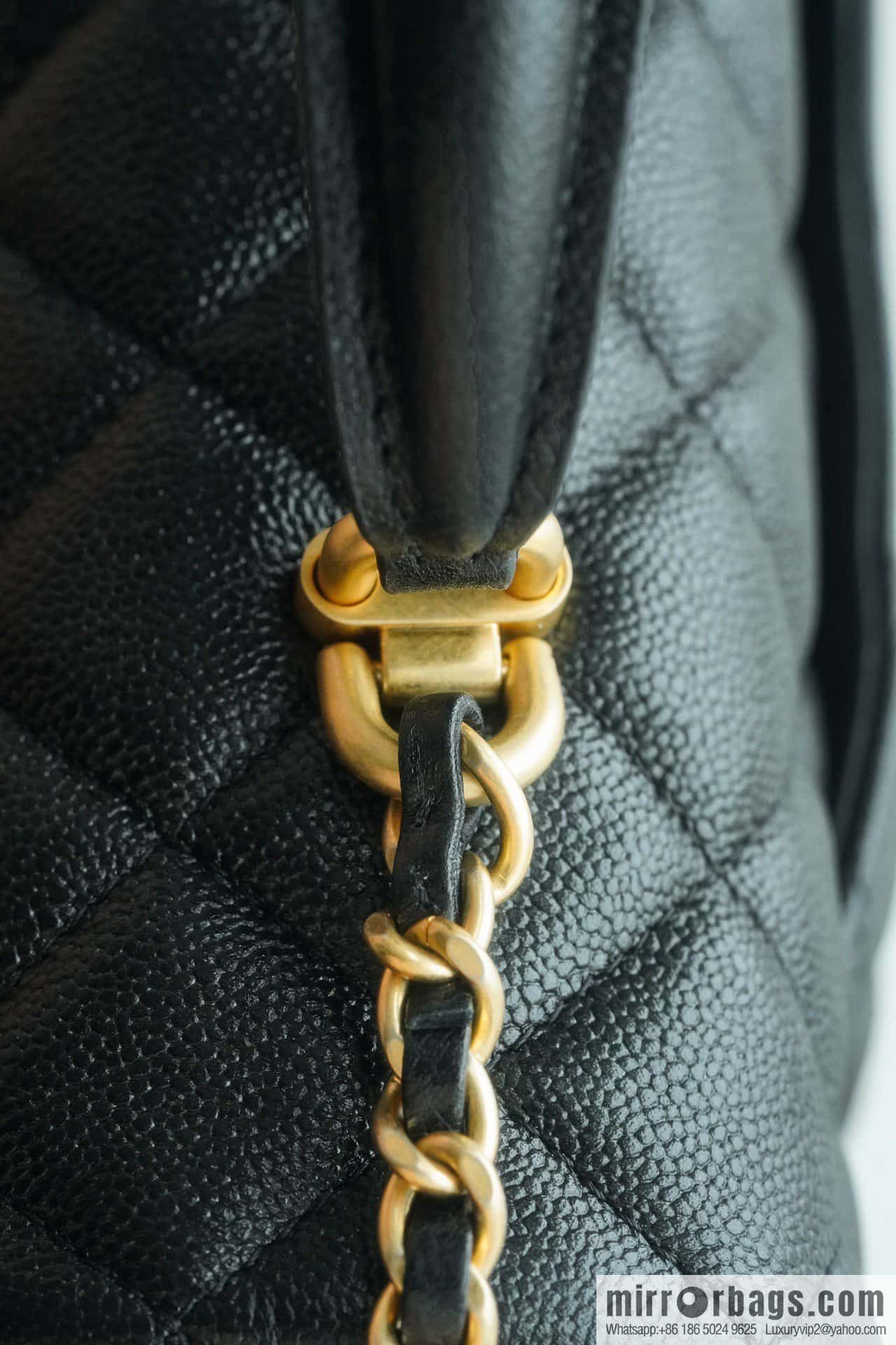 CHANEL 21S Handle CF Mini Black Gold 🖤 AS2431
