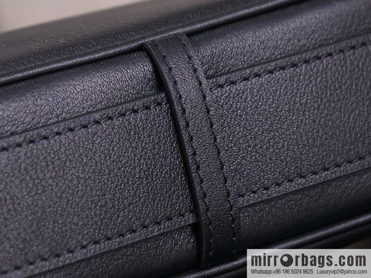 [Premium quality, all-steel hardware] CELINE new product | ROMY mini number: 115703