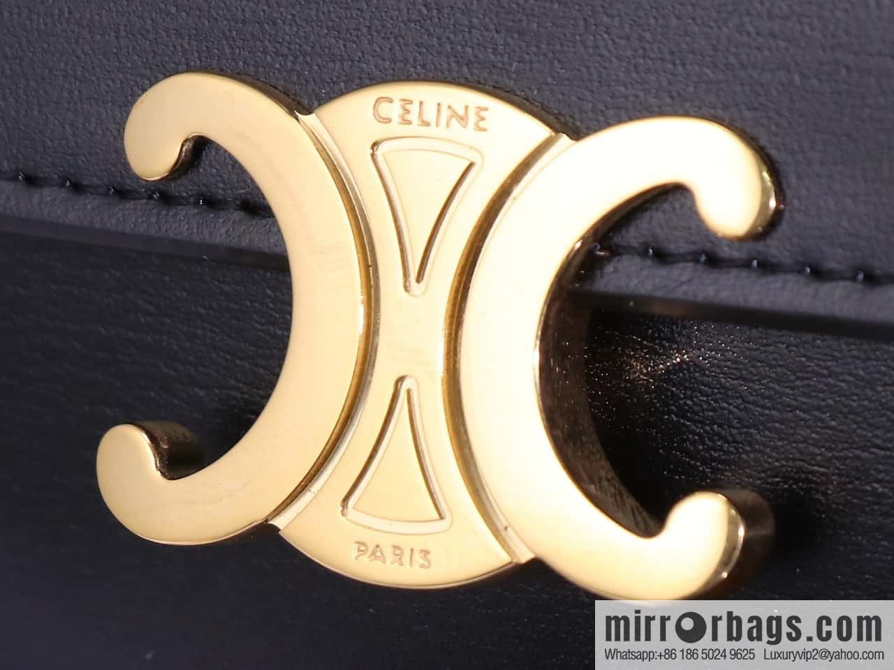 [Premium quality, all-steel hardware] 💃🏻 CELINE's latest TRIOMPHE cowhide flip card bag model number: 101583