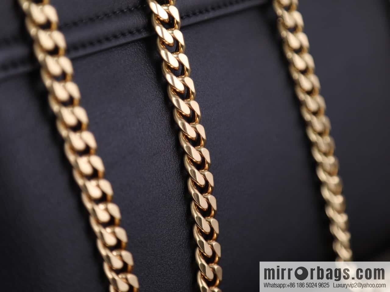 [Premium quality, all-steel hardware] VICTOIRE medium soft cow leather handbag number: 115853