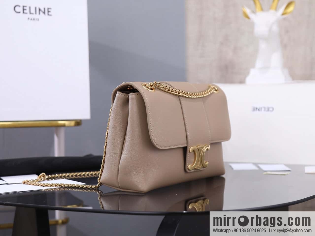 [Premium quality, all-steel hardware] VICTOIRE medium soft cow leather handbag number: 115853