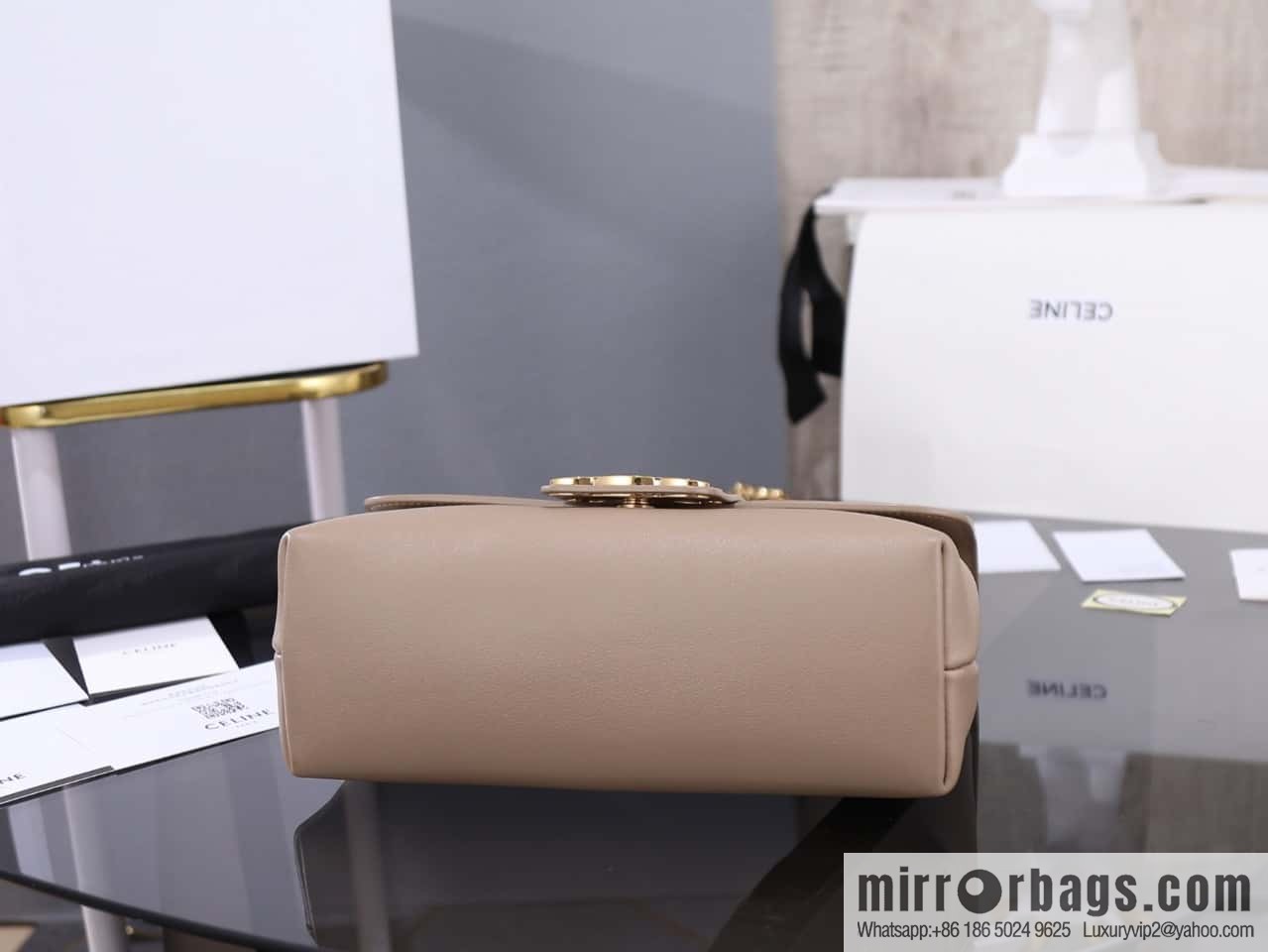 [Premium quality, all-steel hardware] VICTOIRE medium soft cow leather handbag number: 115853