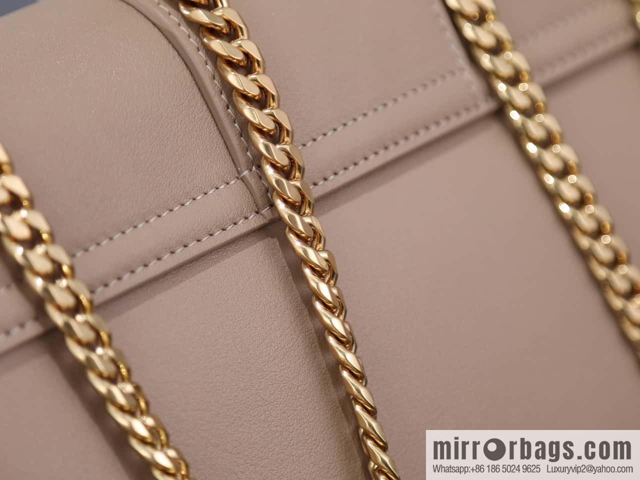 [Premium quality, all-steel hardware] VICTOIRE medium soft cow leather handbag number: 115853