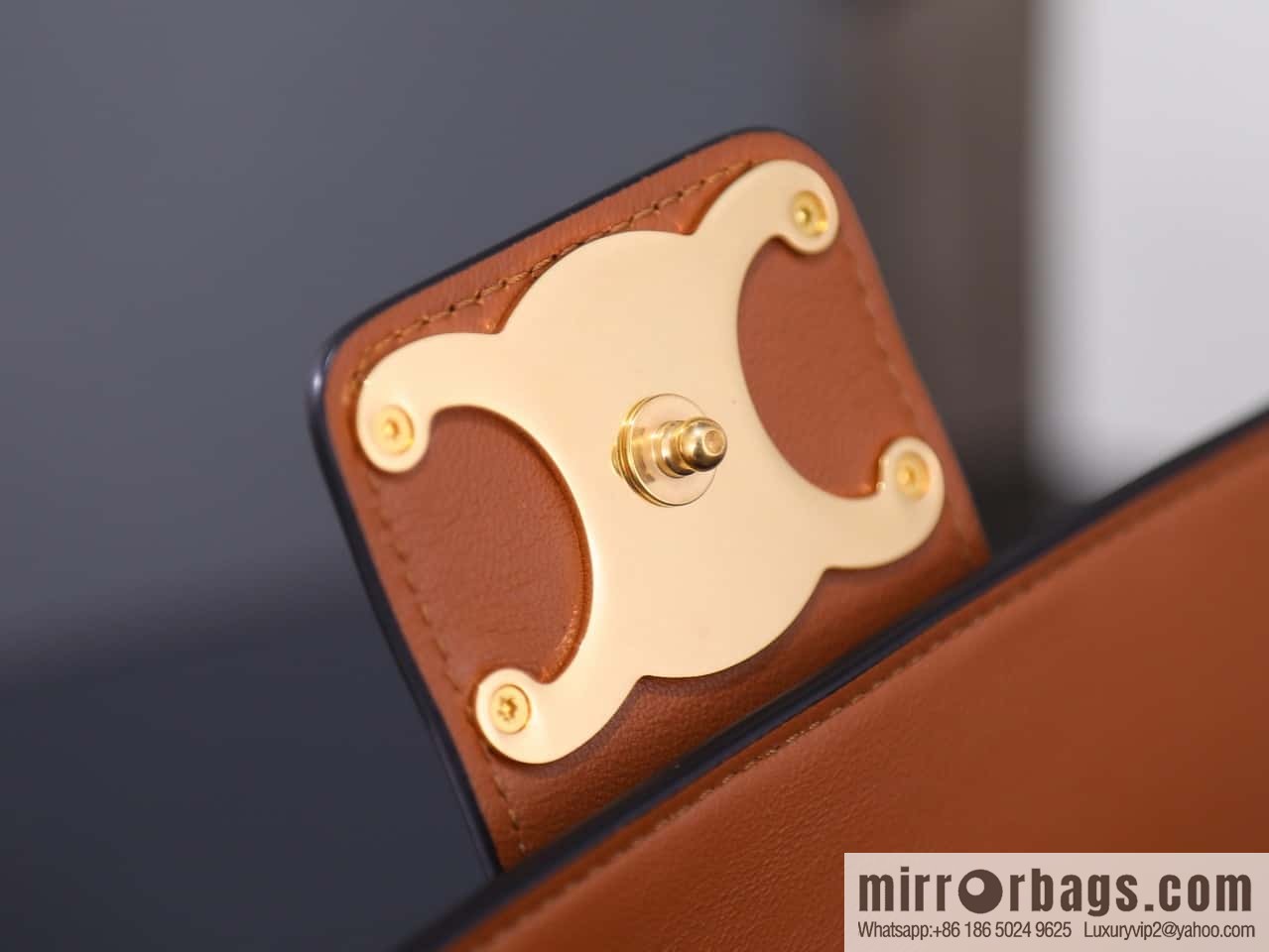 [Premium quality, all-steel hardware] VICTOIRE medium old flower cow leather handbag number: 115853 (copy)