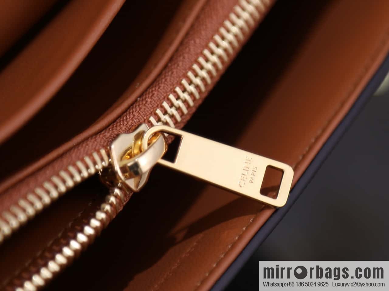 [Premium quality, all-steel hardware] VICTOIRE medium old flower cow leather handbag number: 115853 (copy)