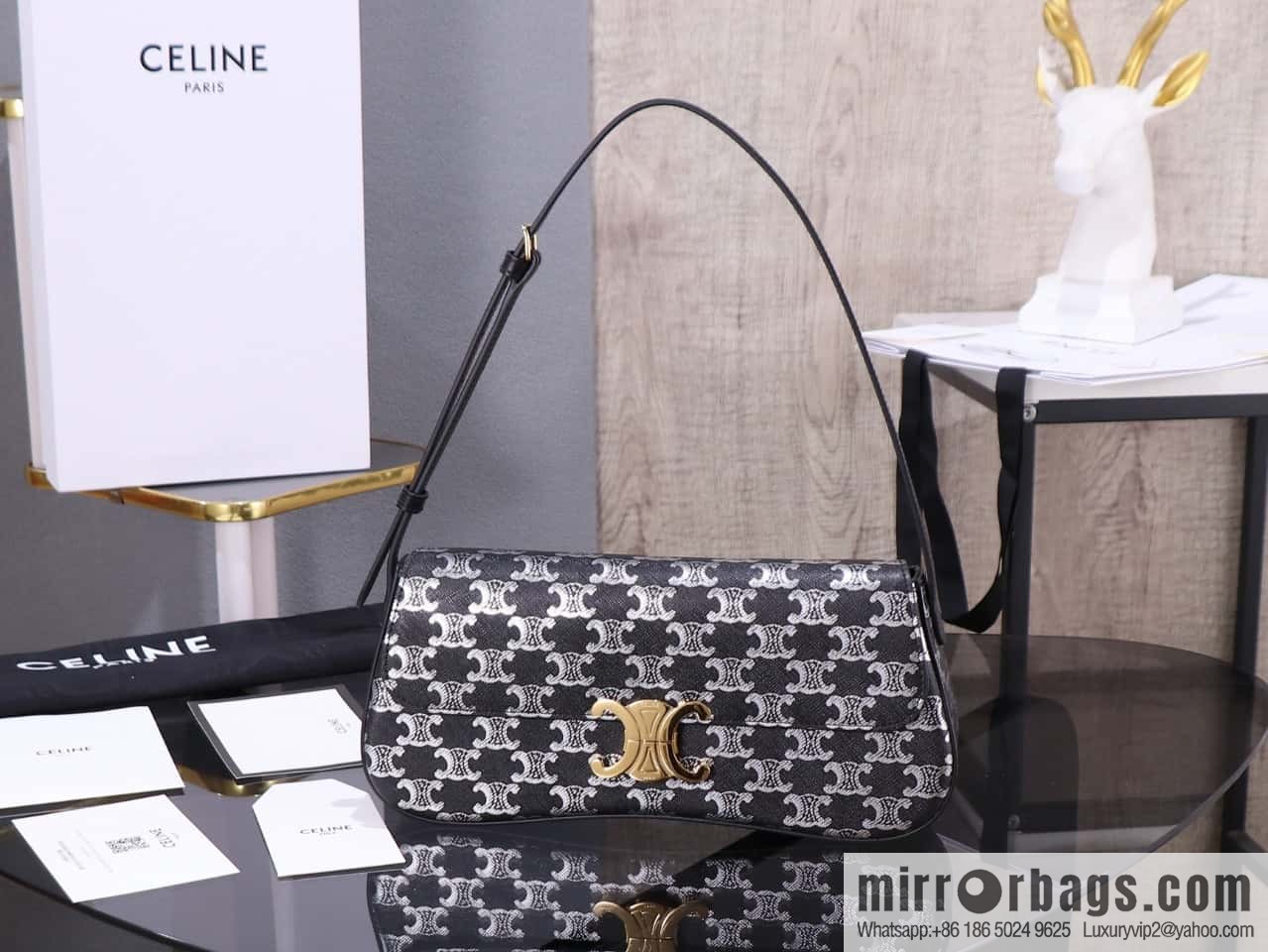 [Premium quality, all-steel hardware] LOLA medium bright cow leather handbag number: 115533