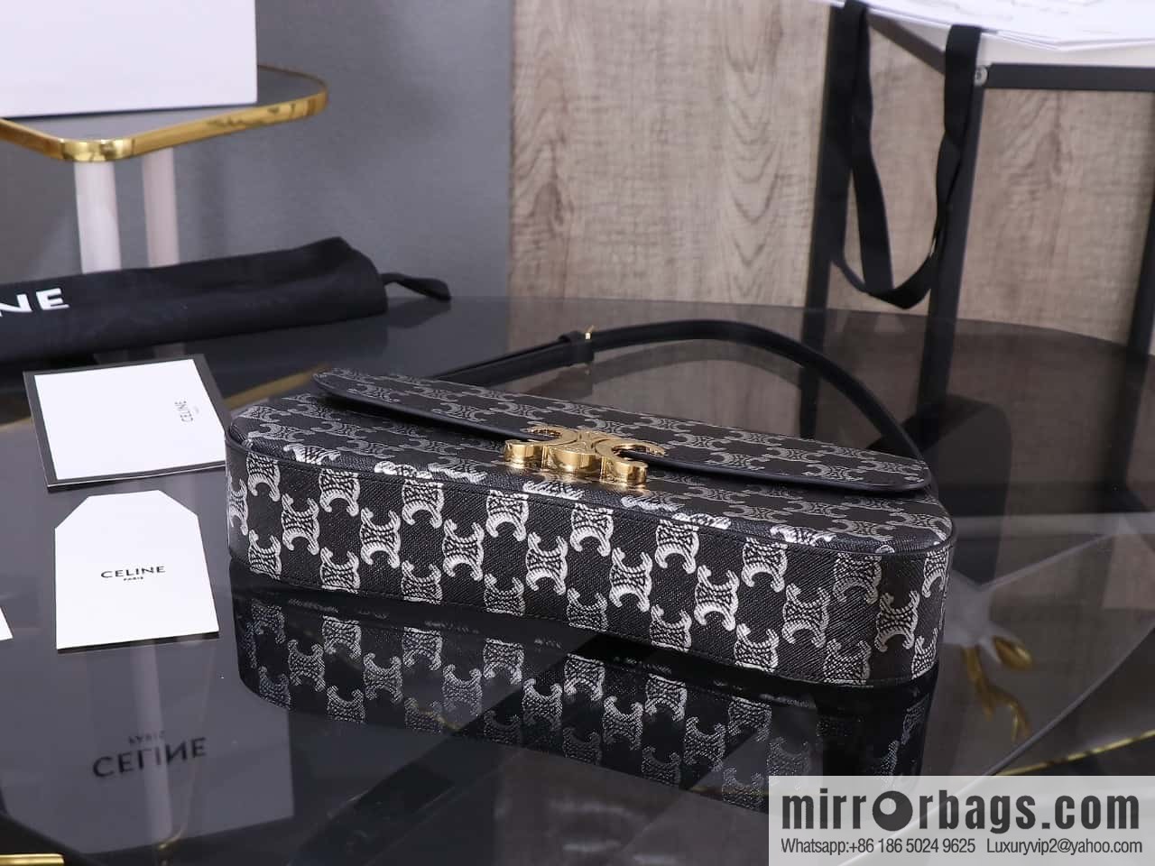 [Premium quality, all-steel hardware] LOLA medium bright cow leather handbag number: 115533