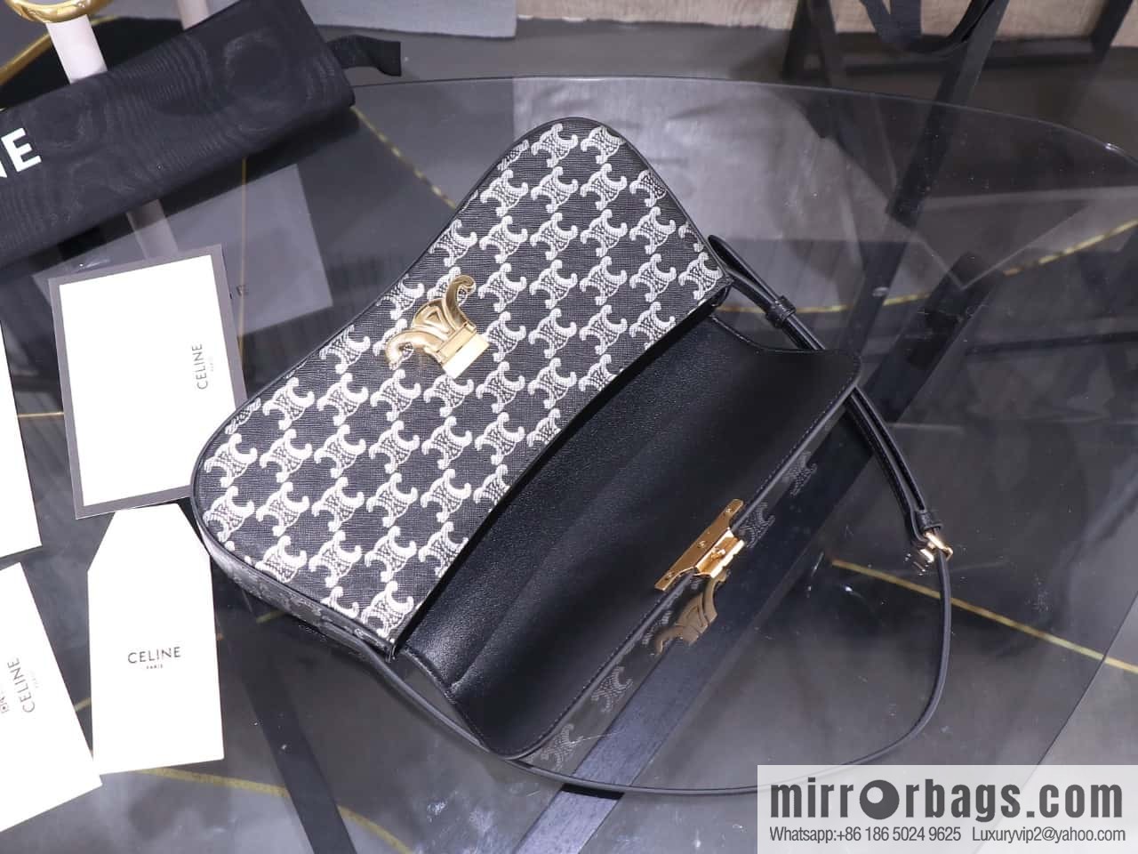[Premium quality, all-steel hardware] LOLA medium bright cow leather handbag number: 115533