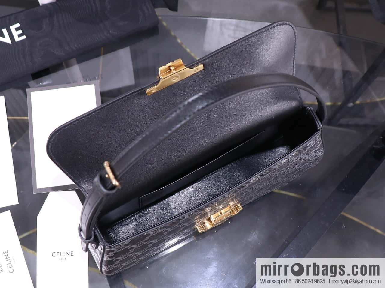 [Premium quality, all-steel hardware] LOLA medium bright cow leather handbag number: 115533