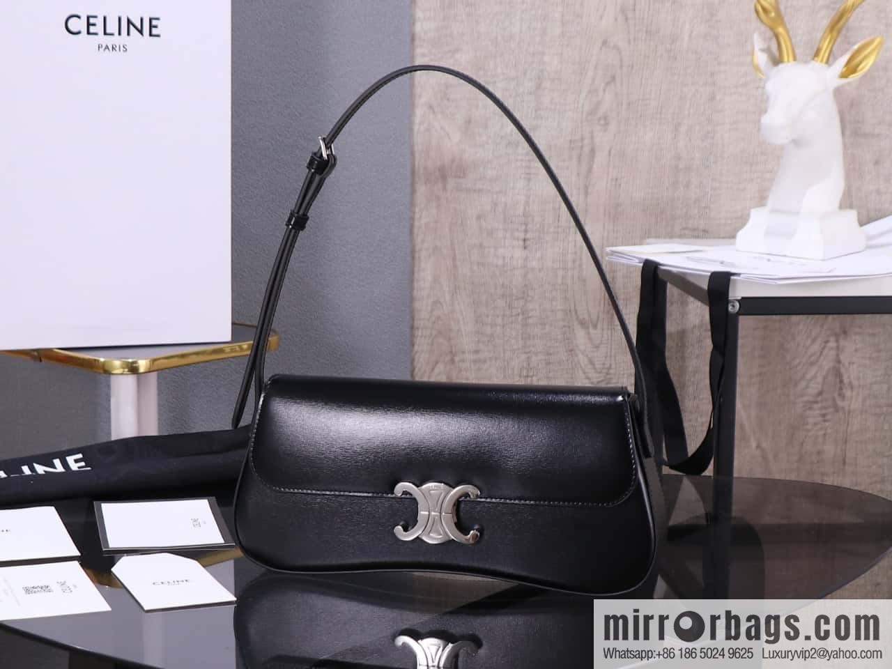 [Premium quality, all-steel hardware] LOLA medium bright cow leather handbag number: 115533