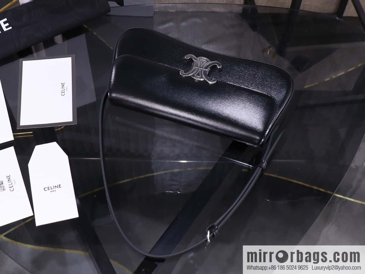 [Premium quality, all-steel hardware] LOLA medium bright cow leather handbag number: 115533