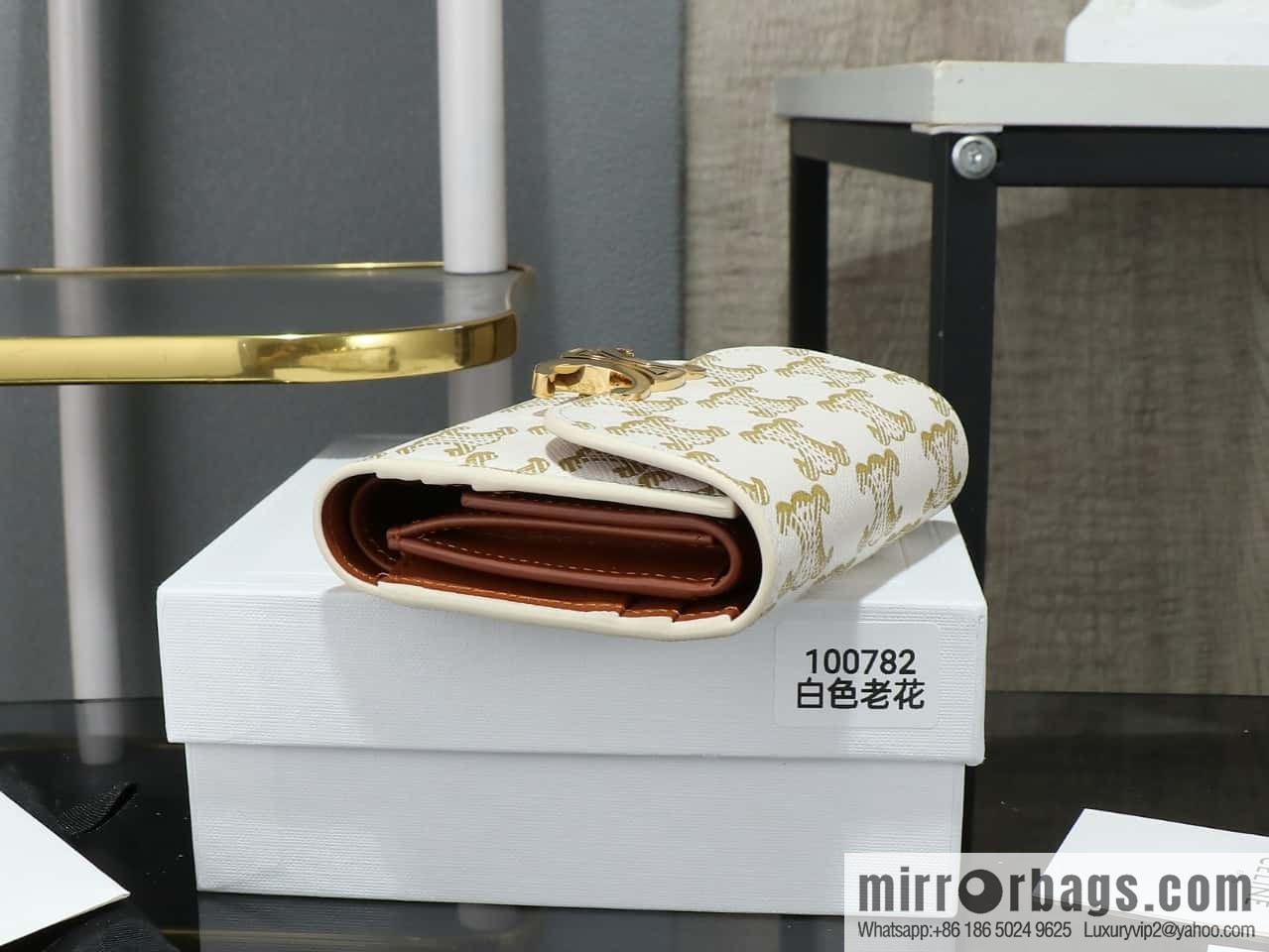 [Premium all-steel hardware] CE three-fold wallet, simple old flower three-fold wallet, model number: 100782