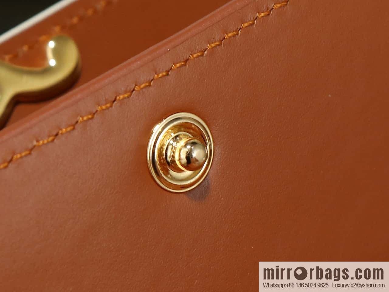 [Premium all-steel hardware] CE three-fold wallet, simple old flower three-fold wallet, model number: 100782
