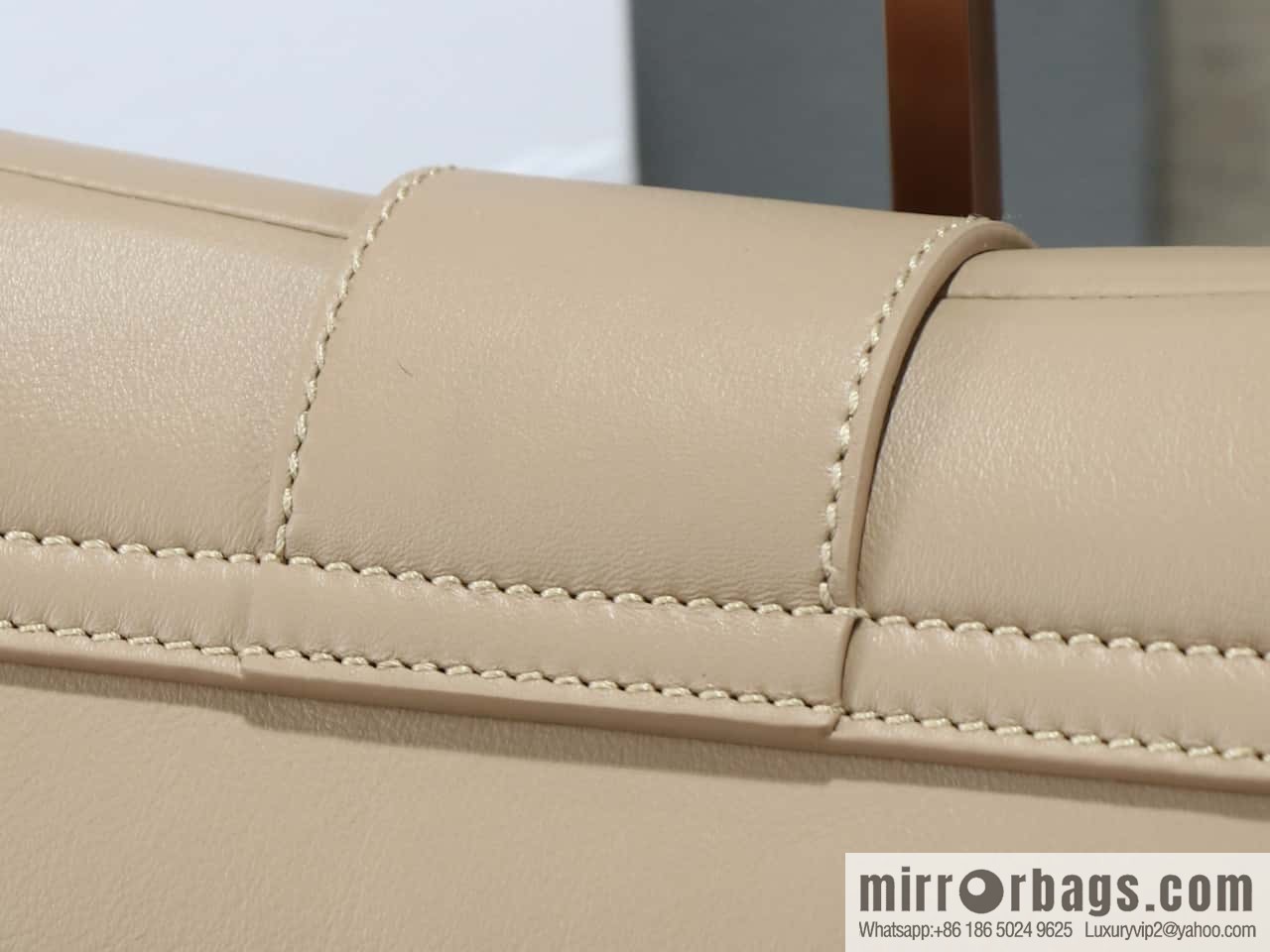 [Premium all-steel hardware] New CE spring and summer series new POLLY bag model number: 115633
