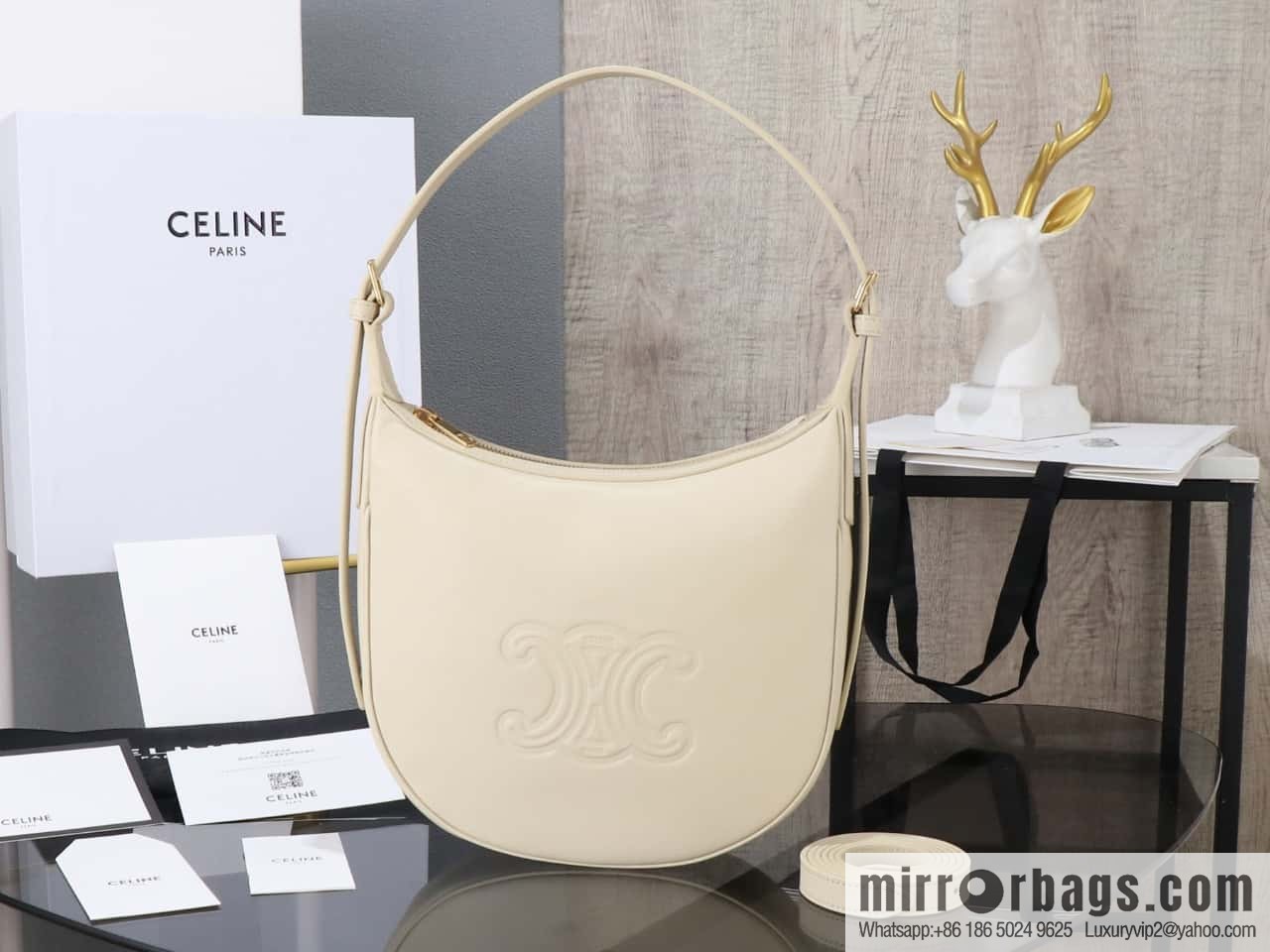 [Premium all-steel hardware] Small HELOSE TRIOMPHE logo printed cow leather handbag No.: 117252 117523