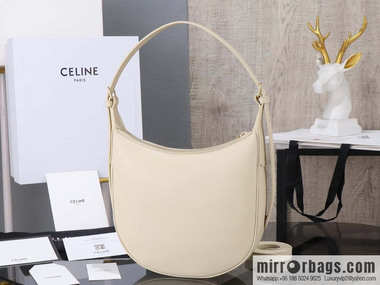 [Premium all-steel hardware] Small HELOSE TRIOMPHE logo printed cow leather handbag No.: 117252 117523