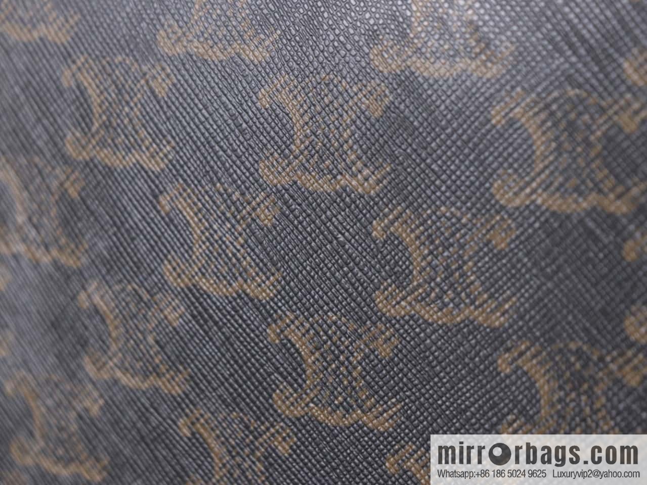 [Premium all-steel hardware] Small HELOSE TRIOMPHE logo printed cow leather handbag No.: 117252 117523