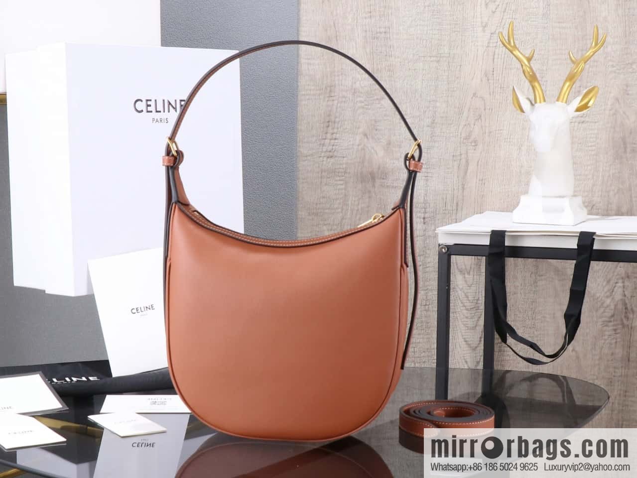 [Premium all-steel hardware] Small HELOSE TRIOMPHE logo printed cow leather handbag No.: 117252 117523