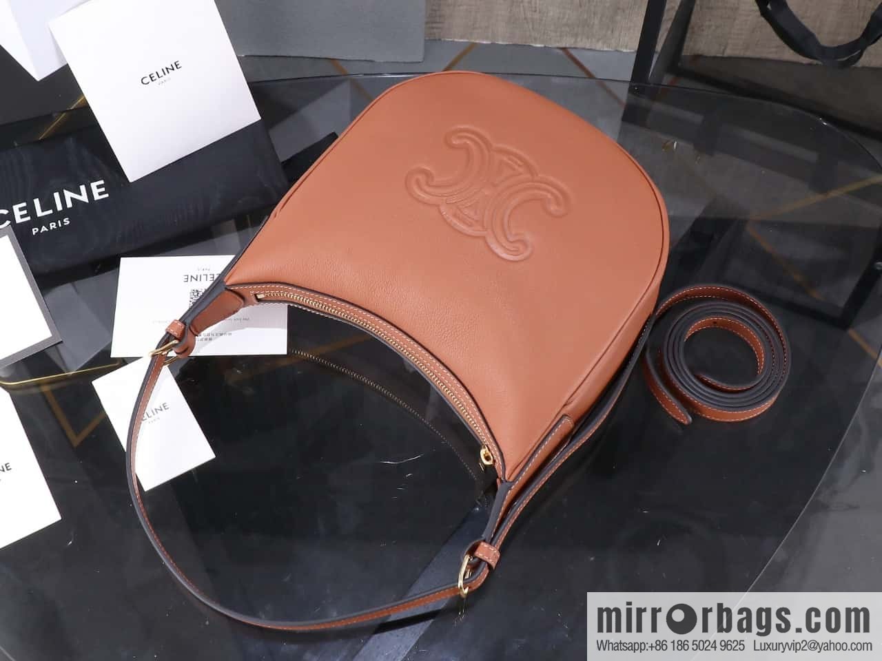 [Premium all-steel hardware] Small HELOSE TRIOMPHE logo printed cow leather handbag No.: 117252 117523