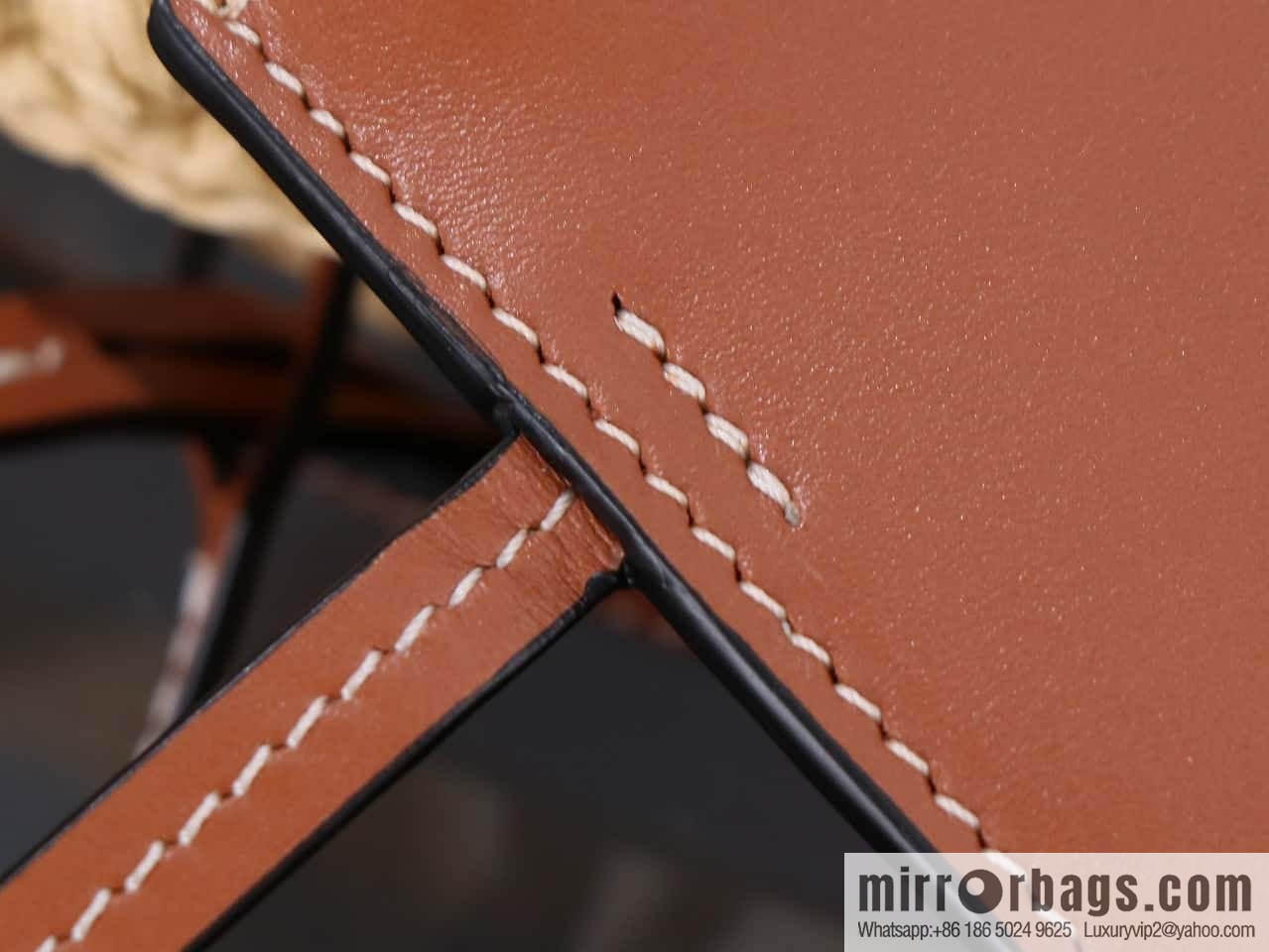 [Premium all-steel hardware] CELINE TCABAS THAIS small plant material and cow leather handbag No.: 116032