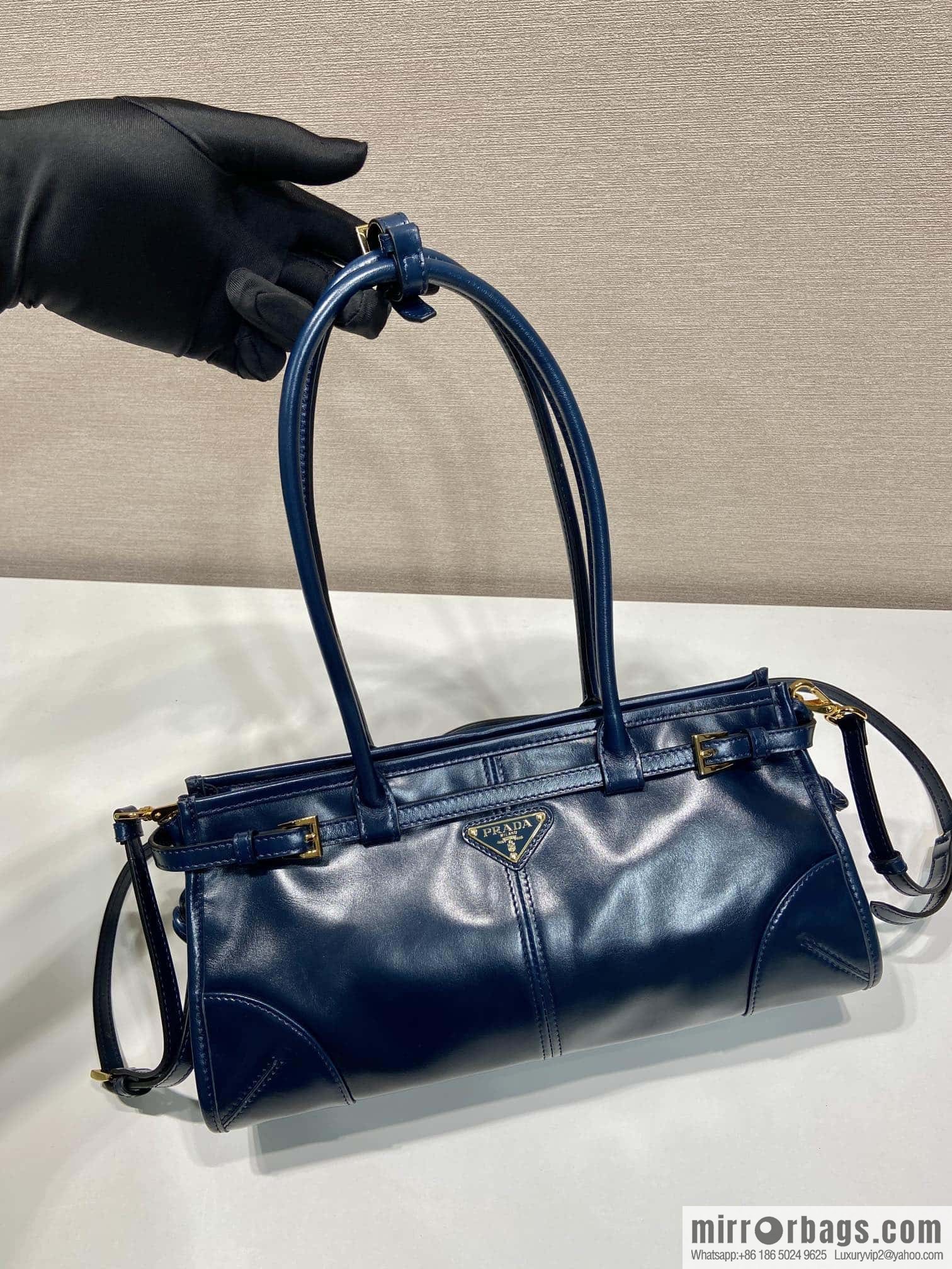 PRADA 🎉 LusSo lf oil wax leather 🎉 1BA426 small new color🎉🎉