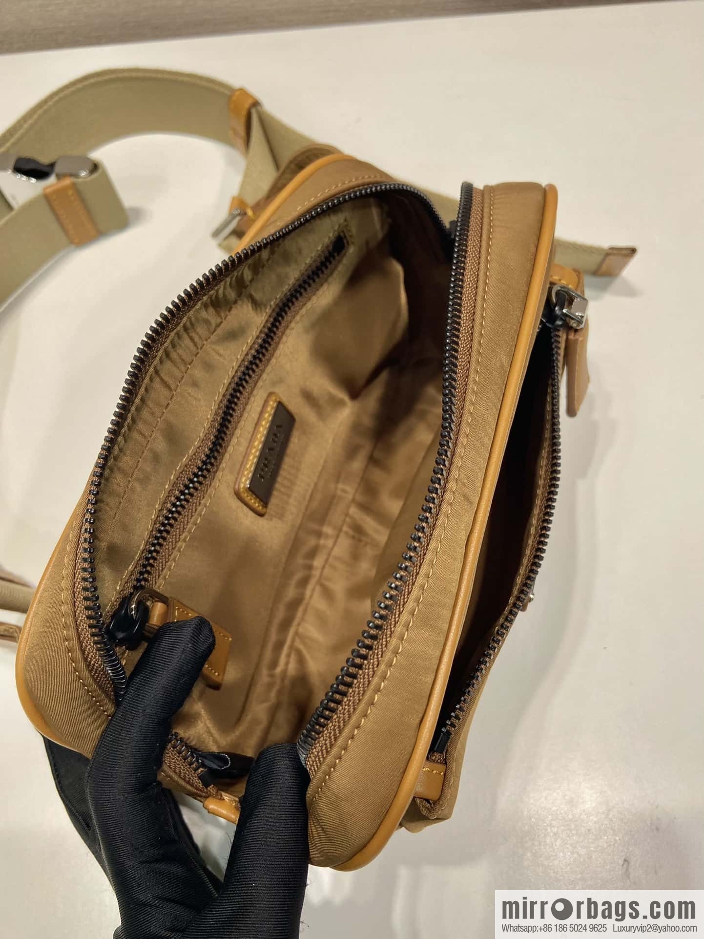 PRADA 🎉 classic explosion 🎉 2VL977 cork color