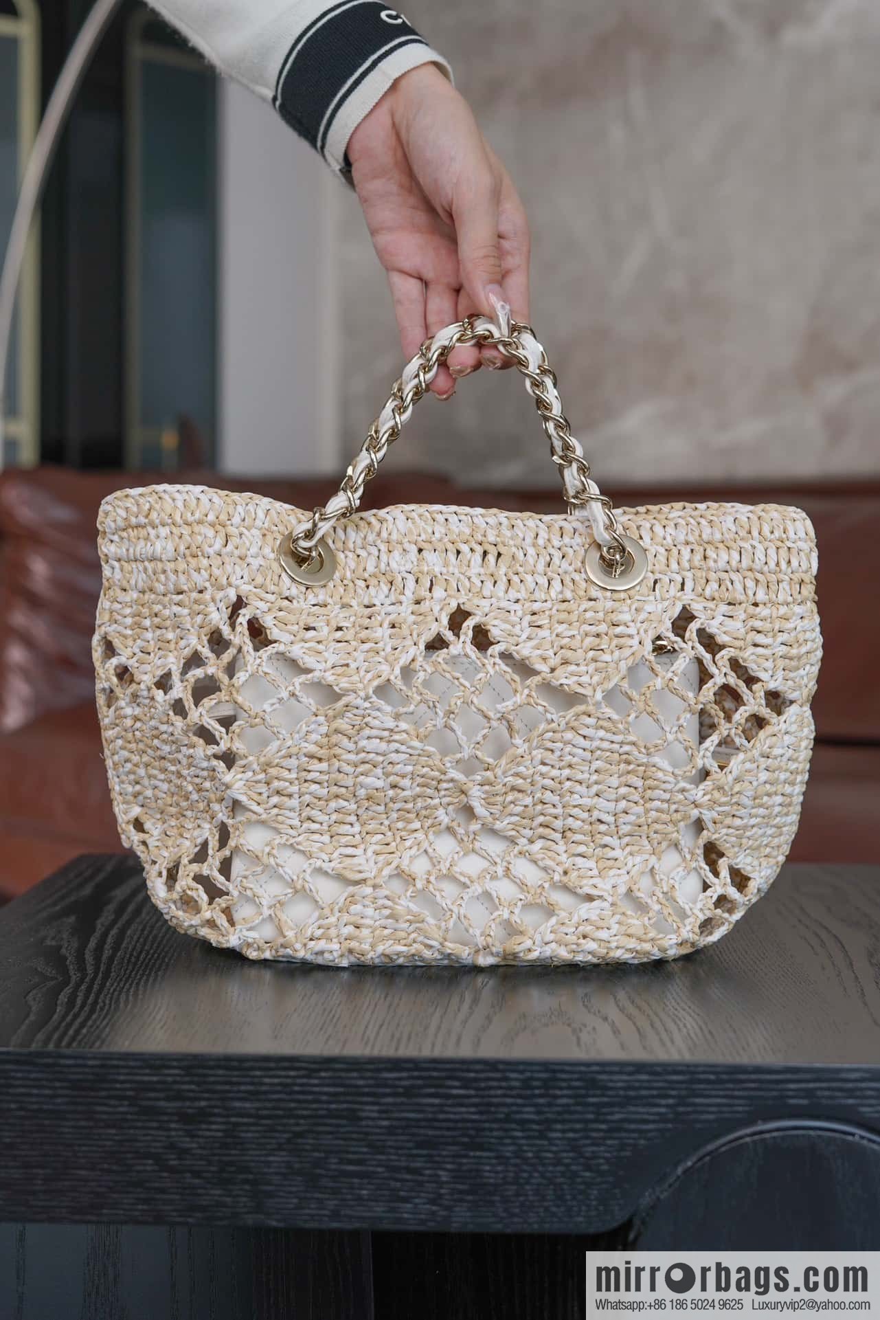 𝐂𝐡𝐚𝐧𝐞𝐥 𝟮𝟰 CoCo Beach Straw Shopping Bag 🛍️ S