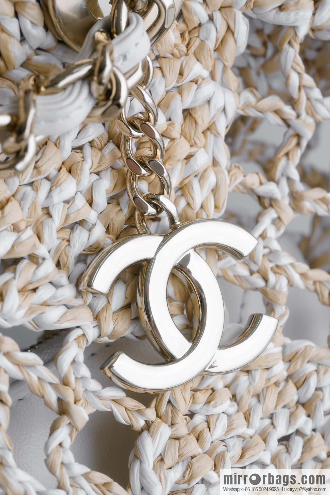 𝐂𝐡𝐚𝐧𝐞𝐥 𝟮𝟰 CoCo Beach Straw Shopping Bag 🛍️ S