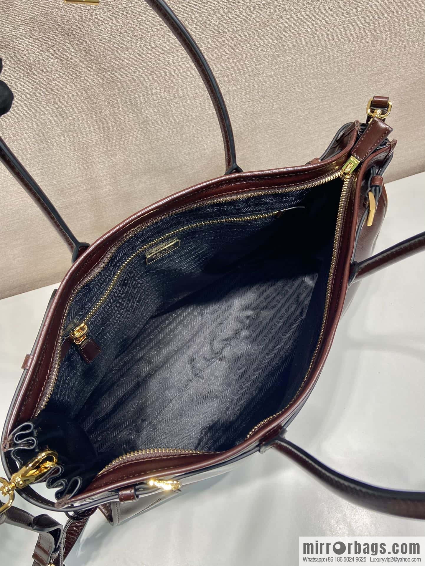 PRADA 🎉 LusSo lf oil wax leather 🎉 1BA439 King 🎉🎉 burgundy