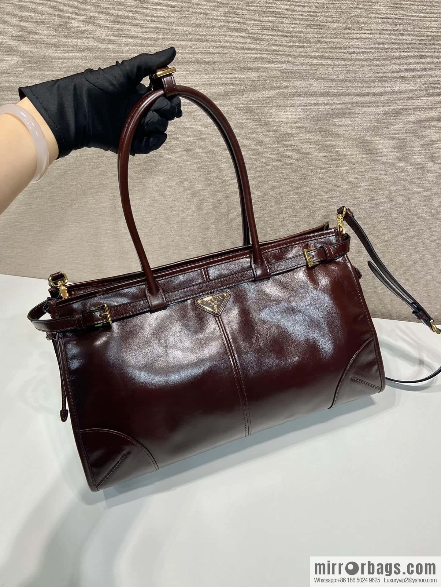 PRADA 🎉 LusSo lf oil wax leather 🎉 1BA433 large 🎉🎉 burgundy