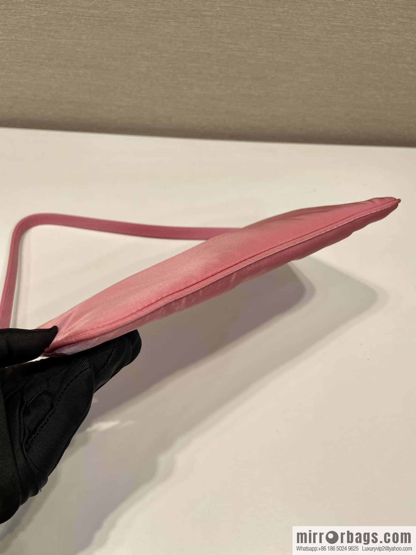 PRADA 🎉 new armpit bag 🎉 1NI545 🎉🎉 pink