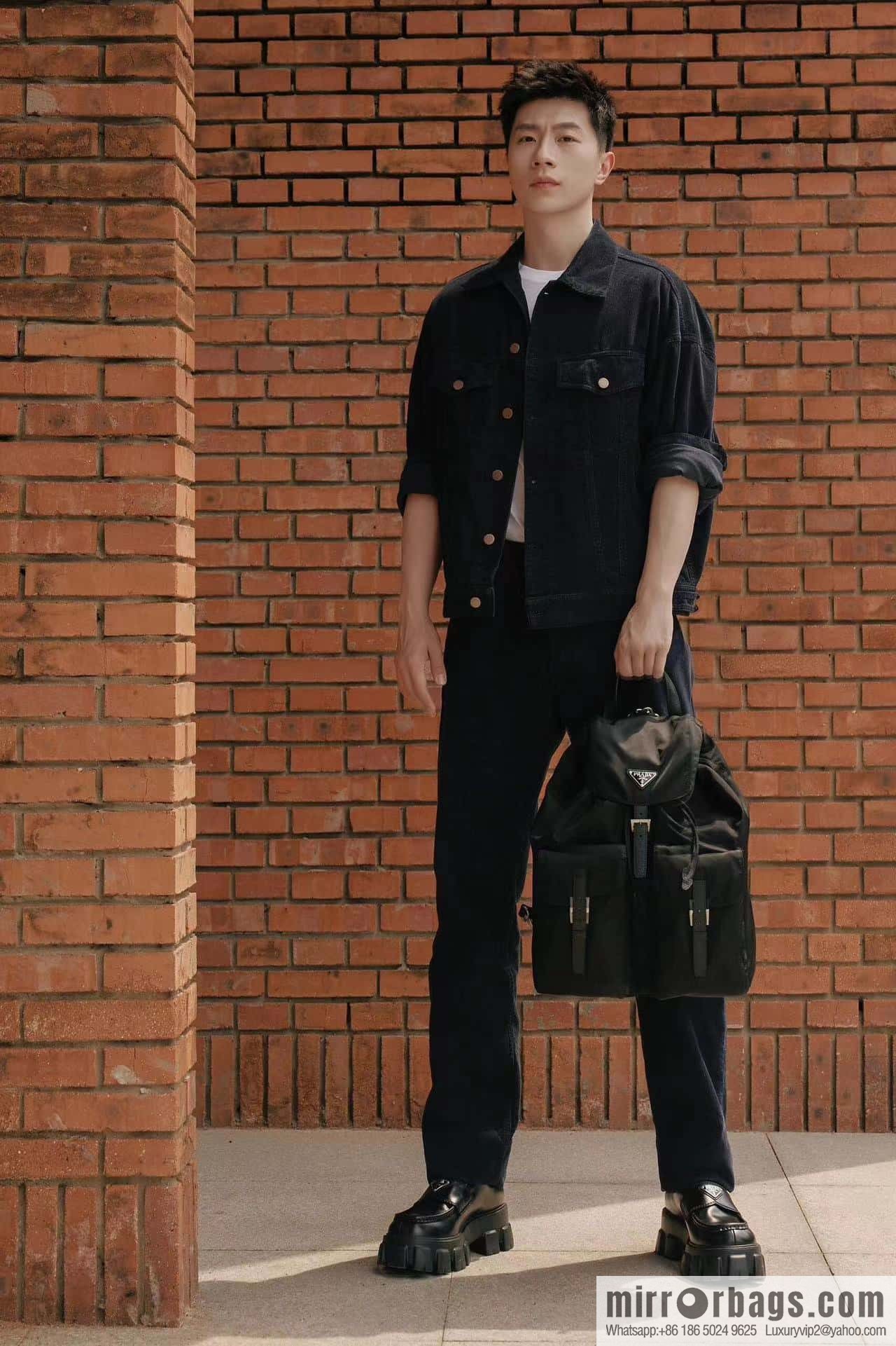 PRADA ๐ new backpack ๐ 2VZ110 bright shoulder back๐๐