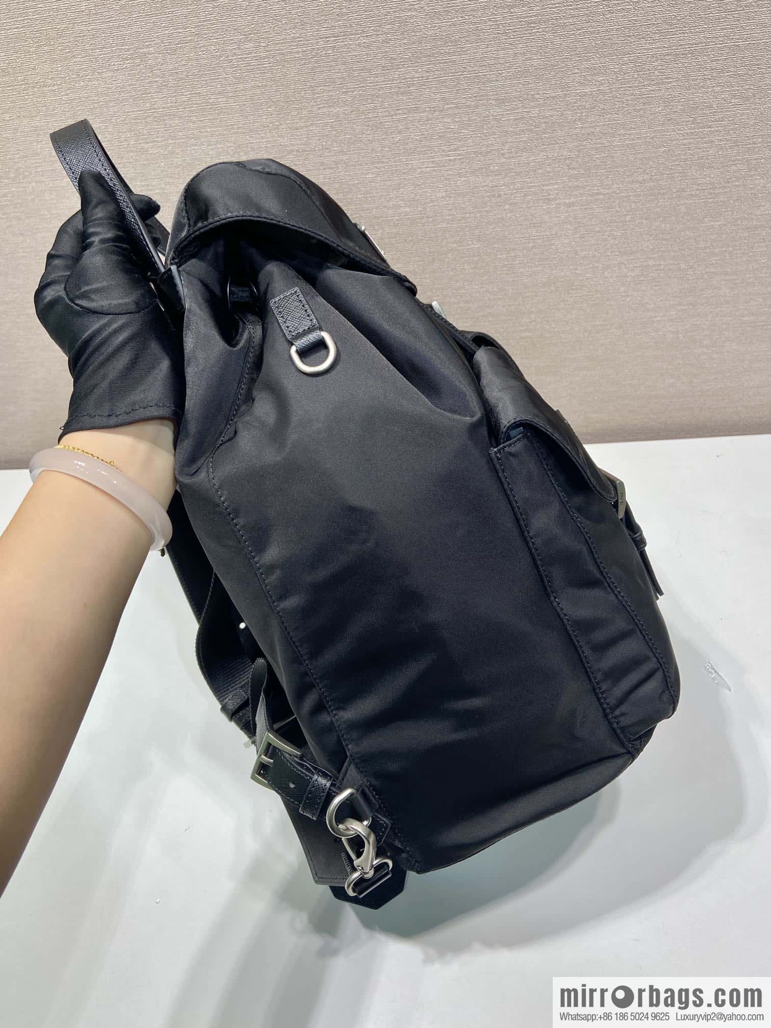 PRADA ๐ new backpack ๐ 2VZ110 bright shoulder back๐๐