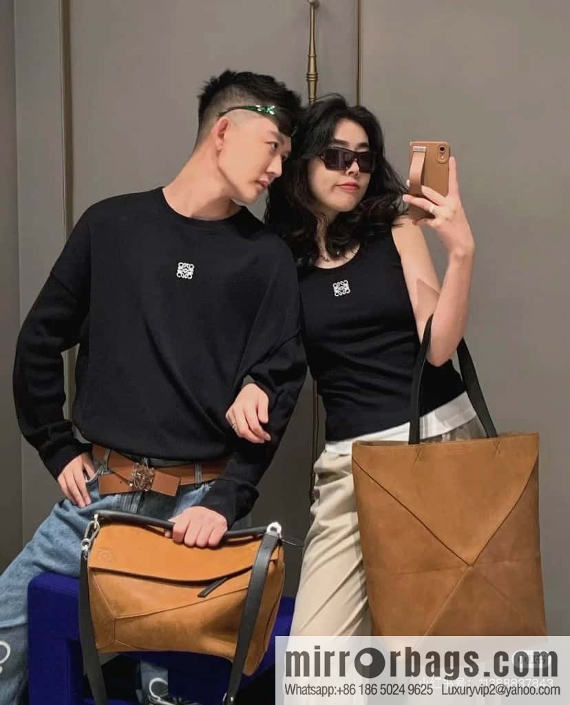 LOEWE new 🆕 large pressed suede leather Puzzle Fold handbag 0692