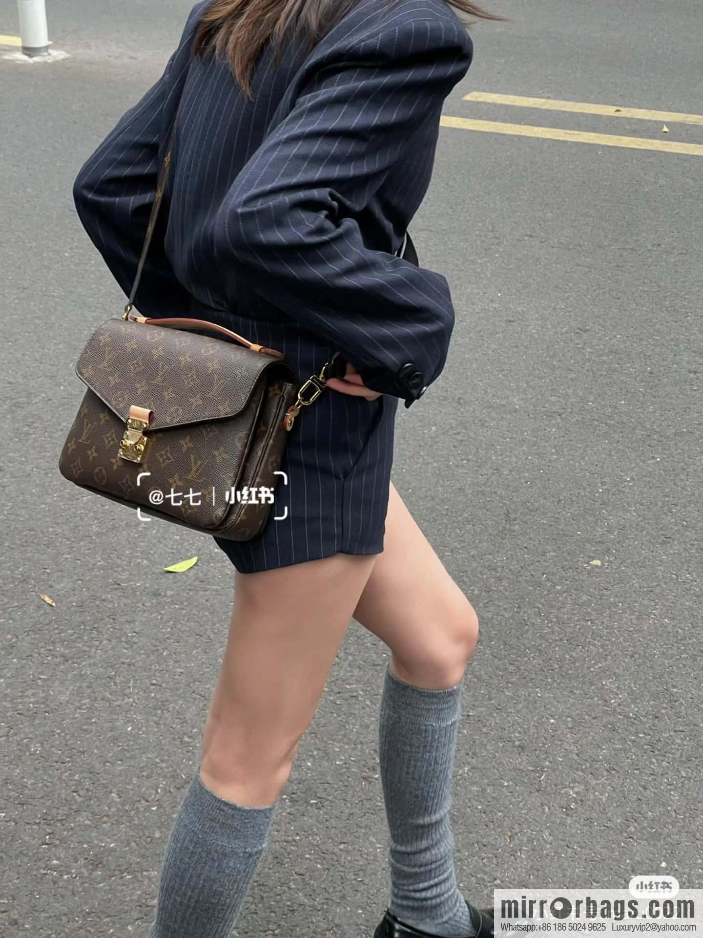 LV ππππππππ πππππ chip rhombus code messenger bag series M44875