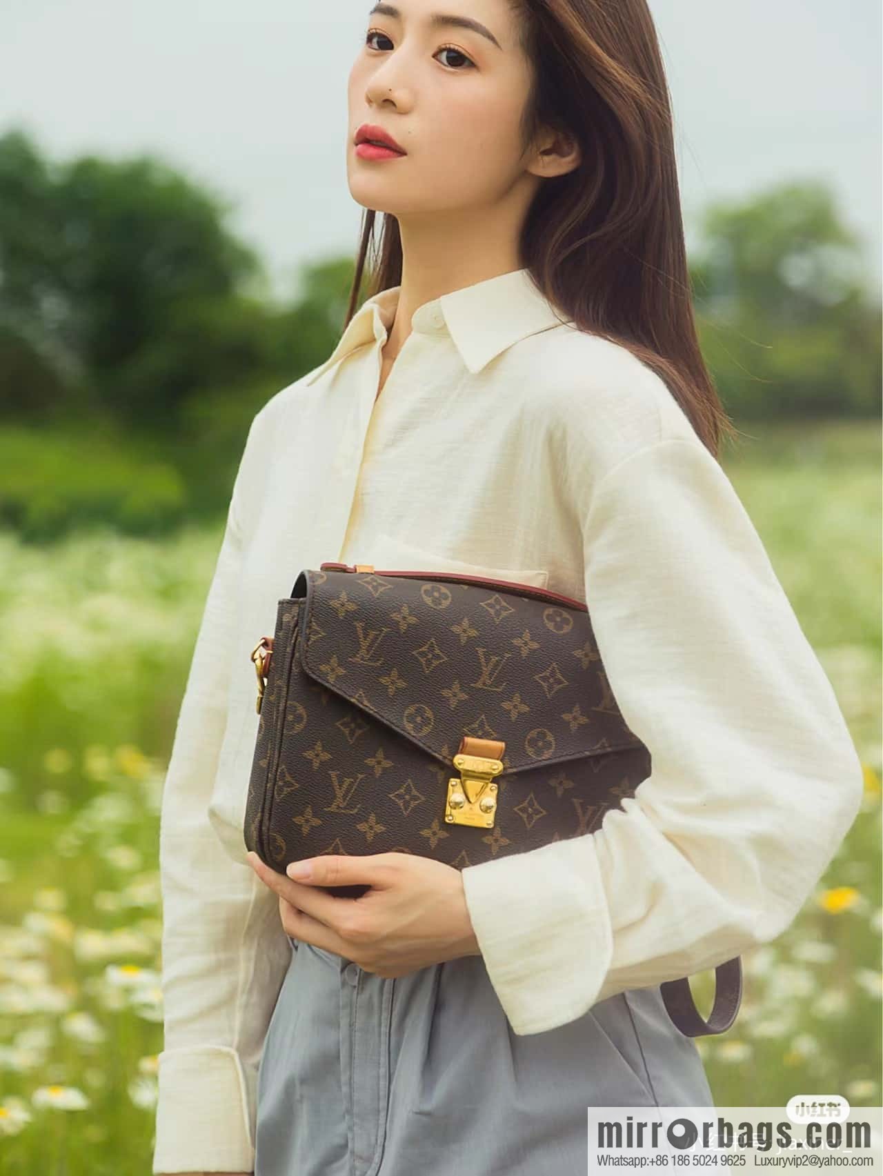 LV ππππππππ πππππ chip rhombus code messenger bag series M44875