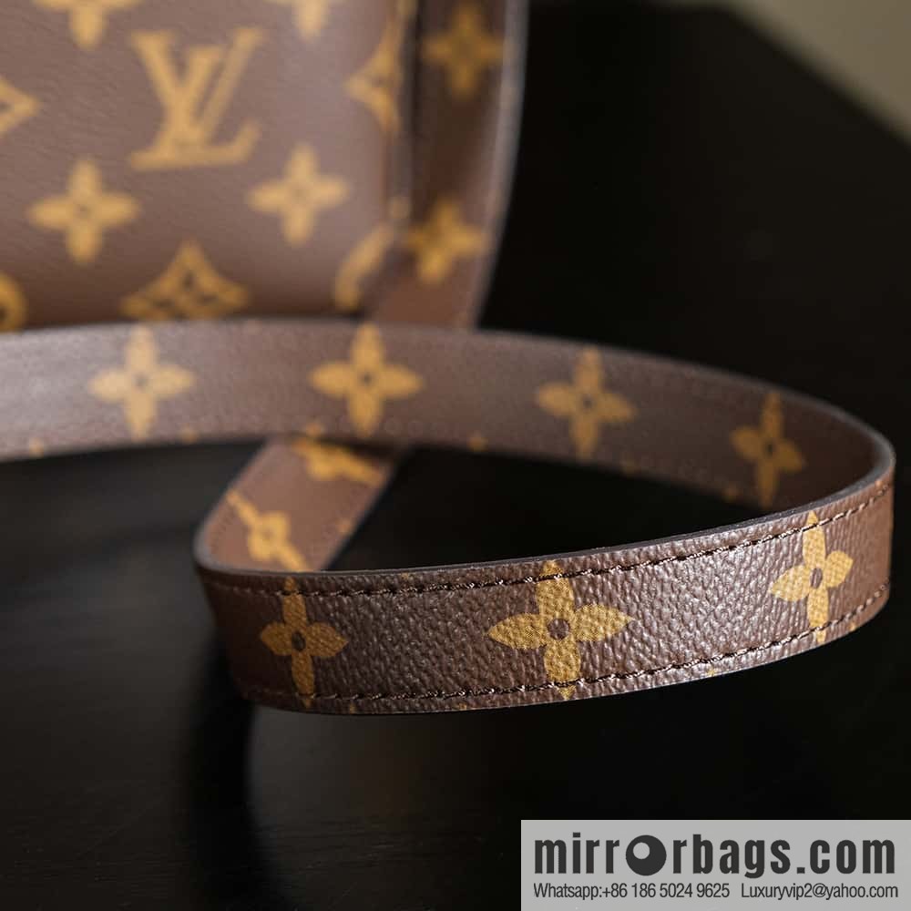 LV ππππππππ πππππ chip rhombus code messenger bag series M44875
