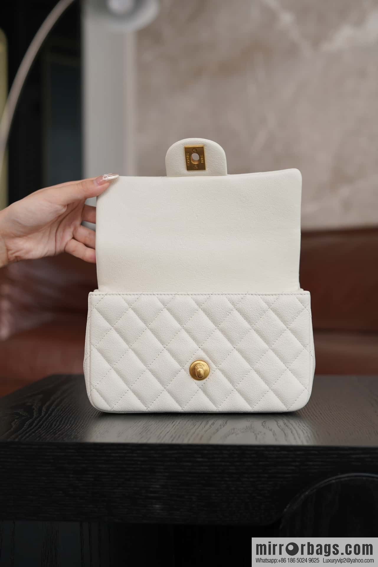 CHANEL 21S Handle CF Mini Platinum ๐ค AS2431