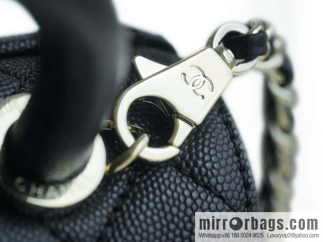 CHANEL spring and summer new product 𝗠𝗶𝗡𝗶 𝗖𝗼𝗖𝗼 𝗛𝗮𝗻𝗱𝗹𝗲 black gold AS2215