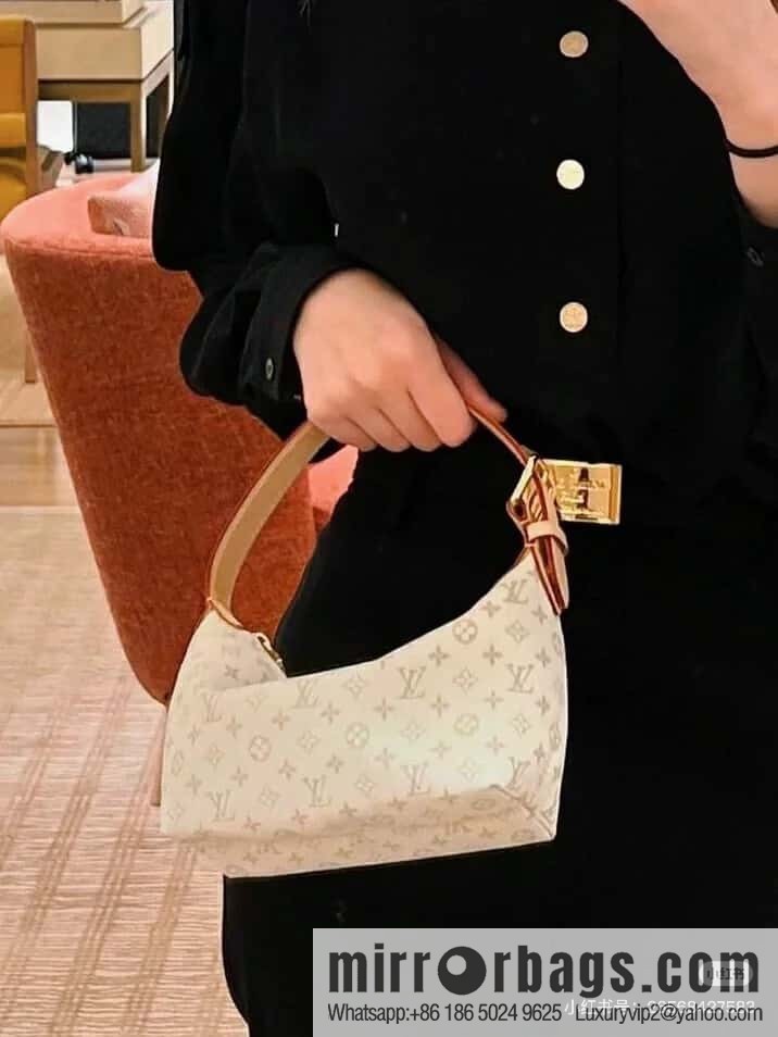 [Boutique‑grade] M12433 white, mini lunch box bag, moon bag series MINI MOON handbag