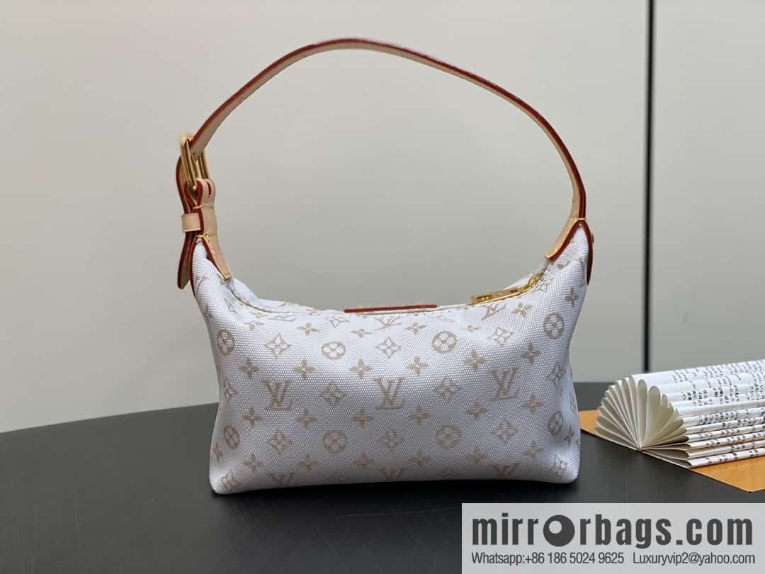 [Boutique‑grade] M12433 white, mini lunch box bag, moon bag series MINI MOON handbag
